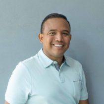 real estate agent in Costa Rica