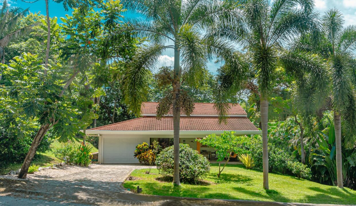 Home in Loma Verde, Puerto Carrillo — home vacation rental on Costa Rica's Nicoya Peninsula