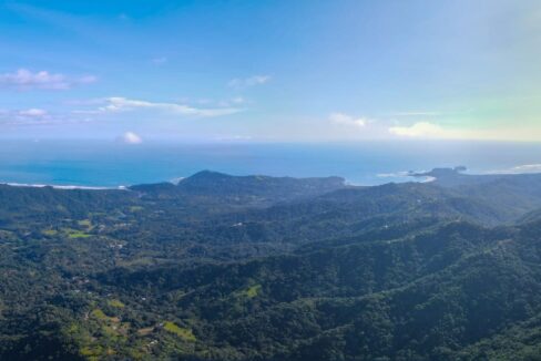 10-Hectare Farm with Ocean View near Playa Carrillo, Guanacaste, Playa Carrillo — farm for sale on Costa Rica's Nicoya Peninsula